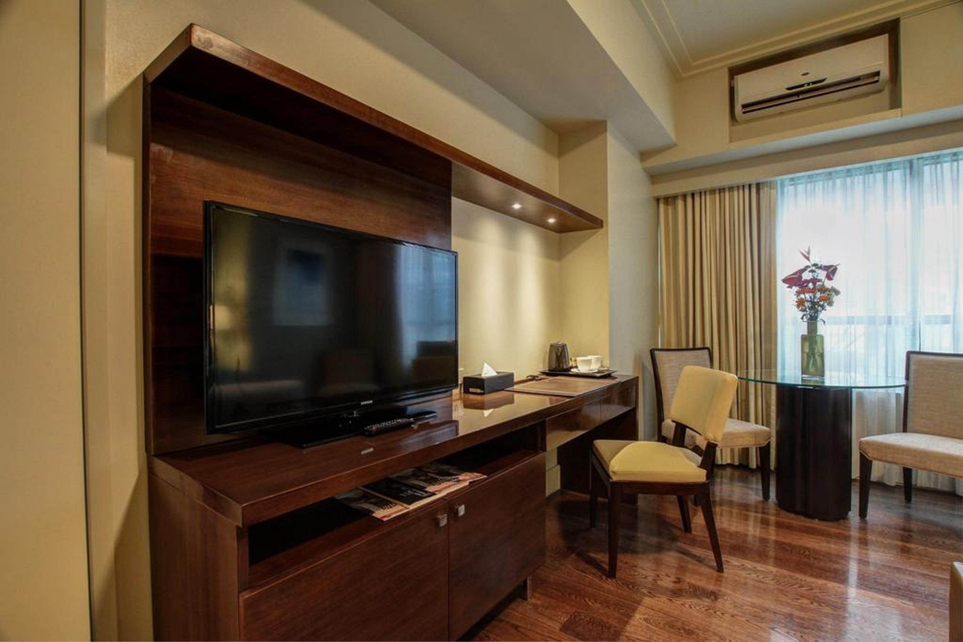 Aruga Apartments By Rockwell Makati Makati City Exteriör bild