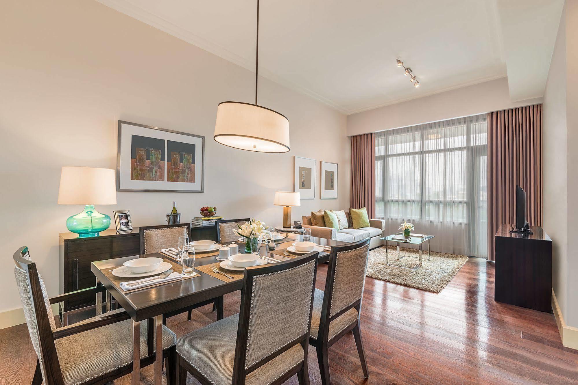 Aruga Apartments By Rockwell Makati Makati City Exteriör bild